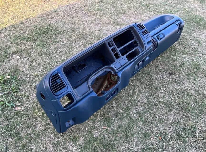 1995–1996 OBS Chevy / GMC Dashboard