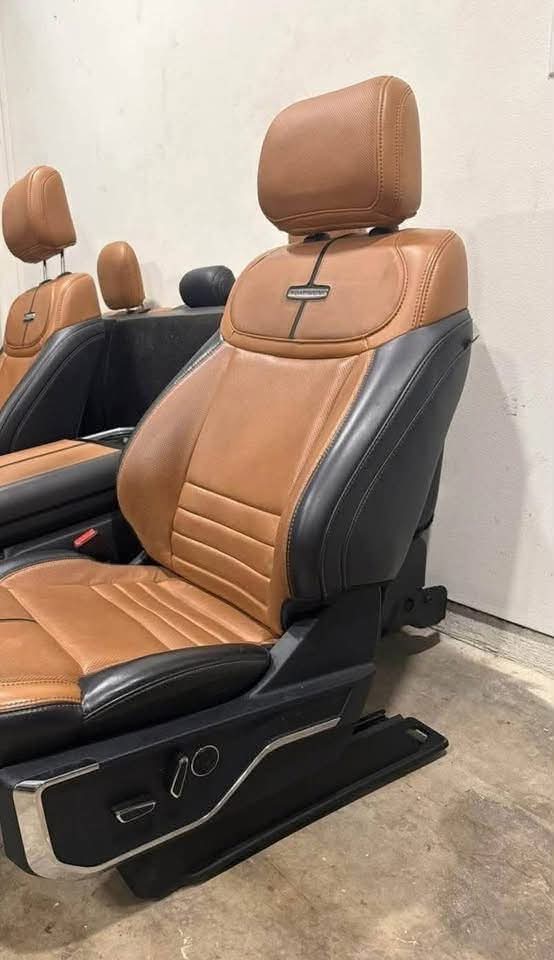 2021–2026 Ford F-150 Platinum Front Seats & Center Console