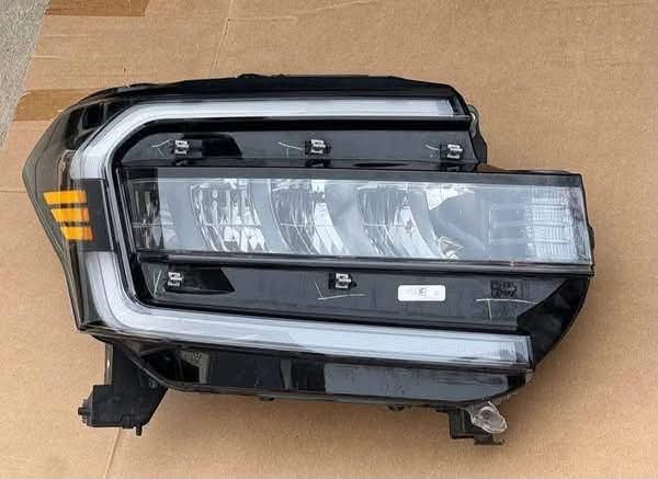 2022–2024 Ford Expedition LED Headlights