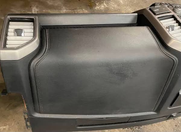 2019 Ford F-150 Platinum Dashboard