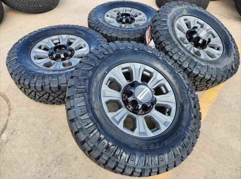 18” OEM Ford F-250/F-350 Tremor gray wheels