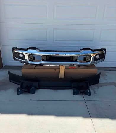 Super Duty bumper & grille