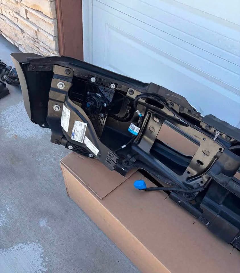 Super Duty bumper & grille