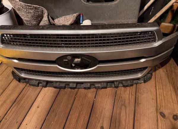 2018–2020 Ford F-150 Platinum Grille