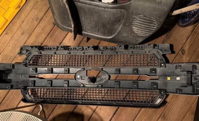 2018–2020 Ford F-150 Platinum Grille